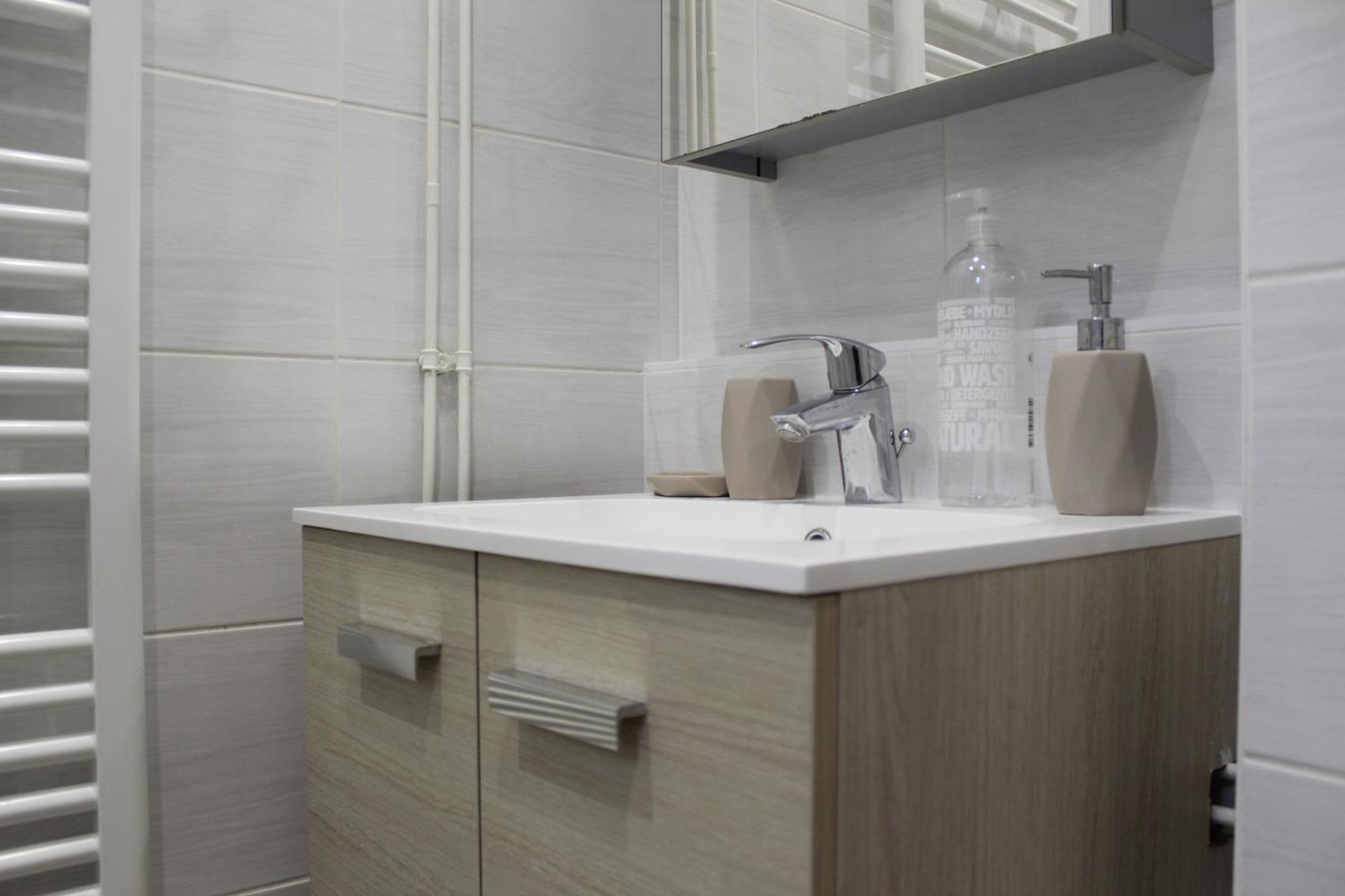Logement Calme + Stationnement Troyes Exterior foto